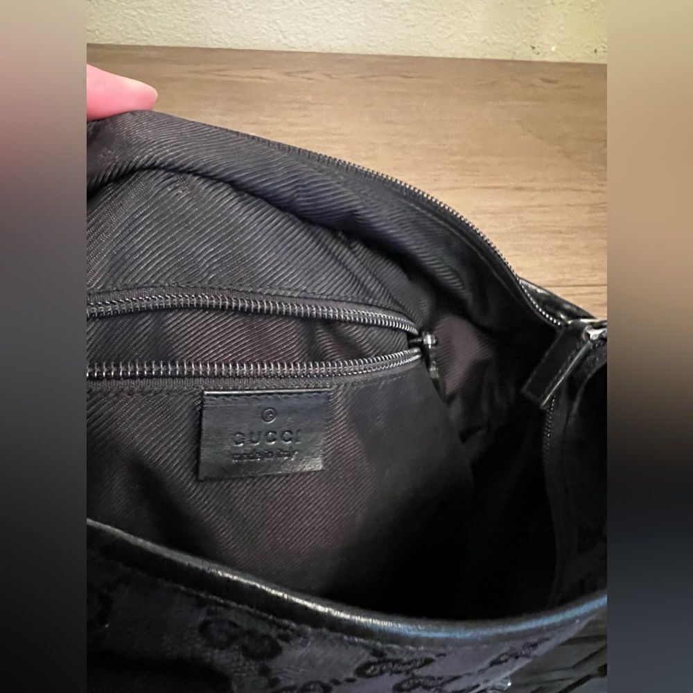Authentic Gucci nylon calfskin monogram tall tote in black. - Picture 9 of 14